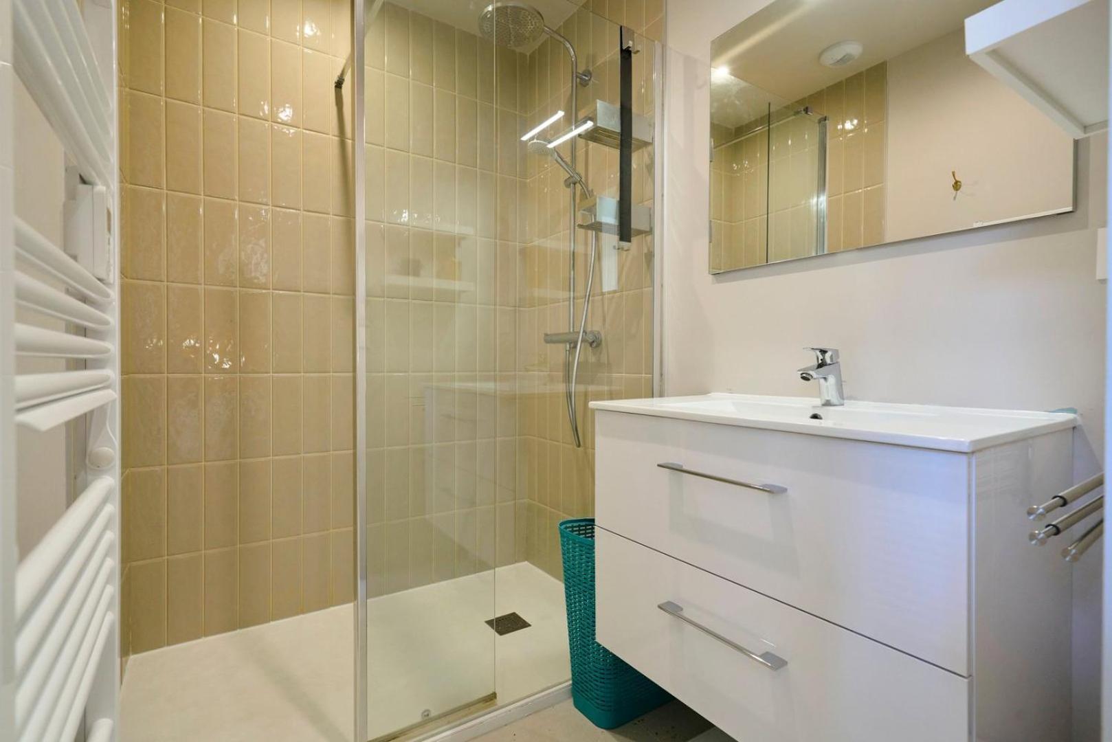 Apartment With Parking In The Heart Of Old Лилль Экстерьер фото