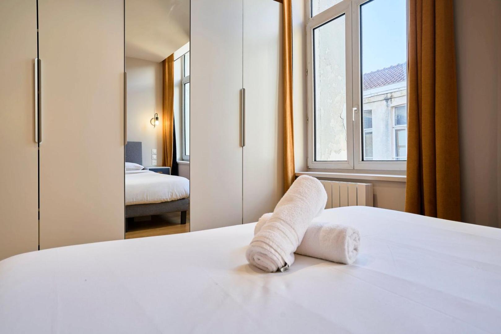 Apartment With Parking In The Heart Of Old Лилль Экстерьер фото